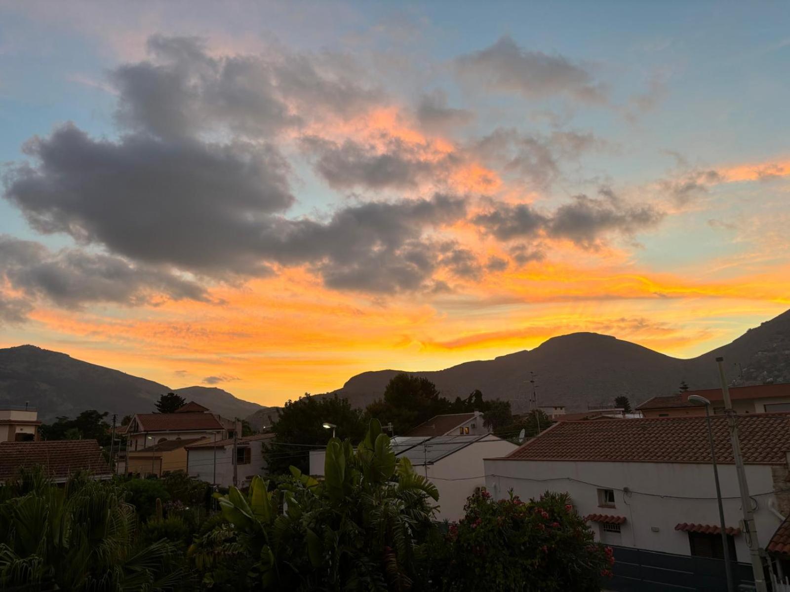 Appartamento Terrazza Mare Mondello Palermo Esterno foto